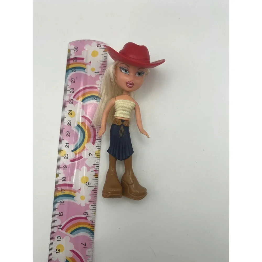 Bratz McDonald's 5" Chloe 2003 Happy Meal Toy Y2K - Picture 9 of 10